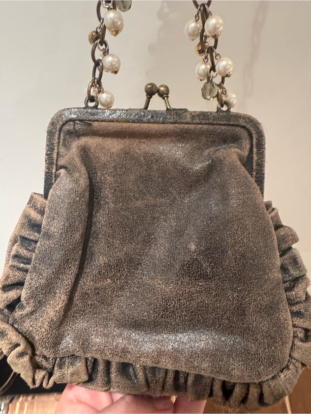 Liz Soto distressed 100% leather chain link/pearl handbag. 
Vintage.